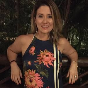 Meet your Posher, Simone